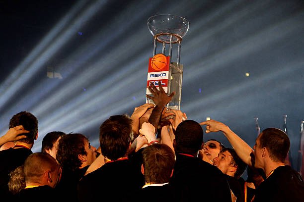 并可能在季 并可能在季