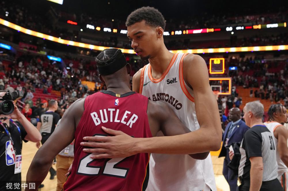 热的氛围著 热的氛围著