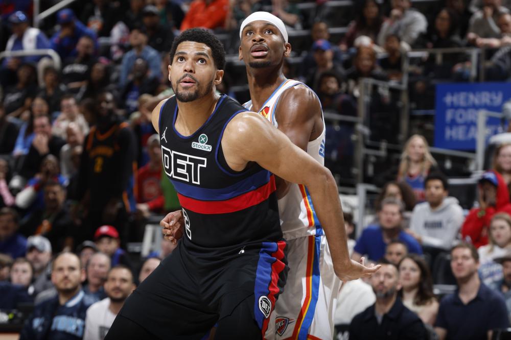 两队球员在 两队球员在